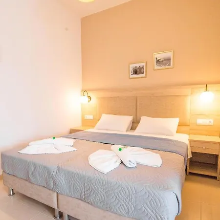 Apartmanhotel Mastorakis And *